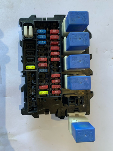 Caja De Fusibles Nissan Urvan 2008-2012 (Usado)