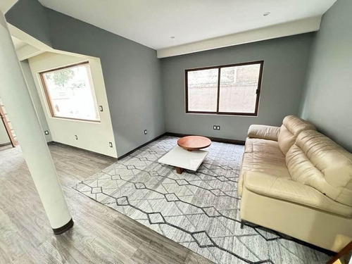 Casa En Venta, Álvaro Obregón, Col. La Florida, Calle Cerrada Flor De Agua Número 5, Esquina Con Margaritas, Cdmx, Gf32-ru