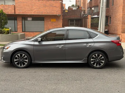 Nissan Sentra 1.8 B17 Fl Exclusive