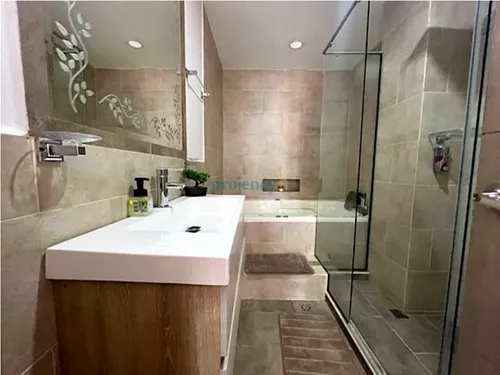 Venta Edificio En Laureles Ideal Para Airbnb, Con Suites Y Terraza
