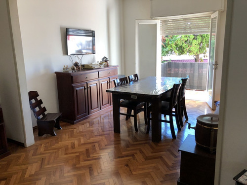 Apartamento En Venta Sobre Bulevar Artigas