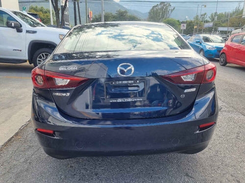 Imagen 4 de 11 de Mazda Mazda 3 2015 4p Sedán I Touring L4/2.0 Aut