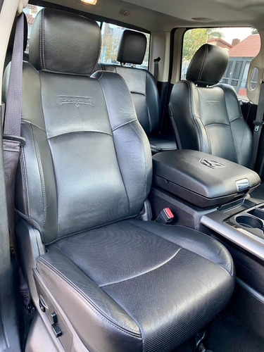 Ram 1500 Laramie 4x4 Automatica Con Accesorios Impecable