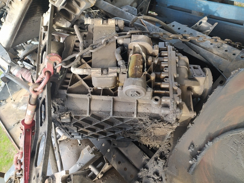 Imagen 6 de 13 de Renault 380 Premium