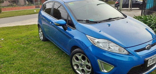Imagen 2 de 10 de Ford Fiesta Kinetic D Titaniun