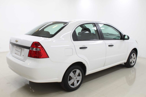 Imagen 4 de 10 de Chevrolet Aveo 1.6 Ls At Sedán 2016
