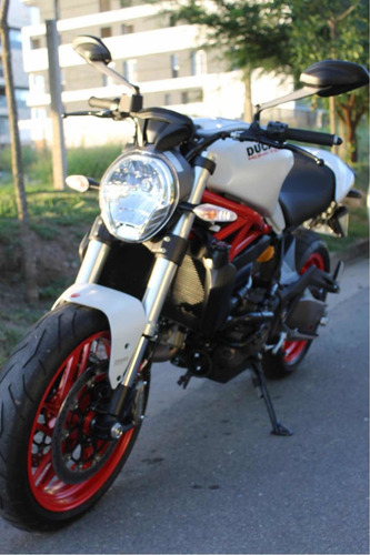 Ducati Monster 821