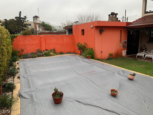 Imagen 23 de 30 de Casa En Dos Plantas Con Piscina