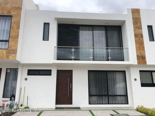 Casa En Venta Privada En San Isidro Juriquilla