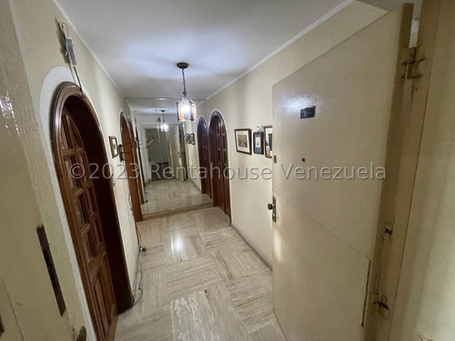 Hermoso Pent-house A La Venta En Montalban Iii #25-13788 Josmary Sanjuan