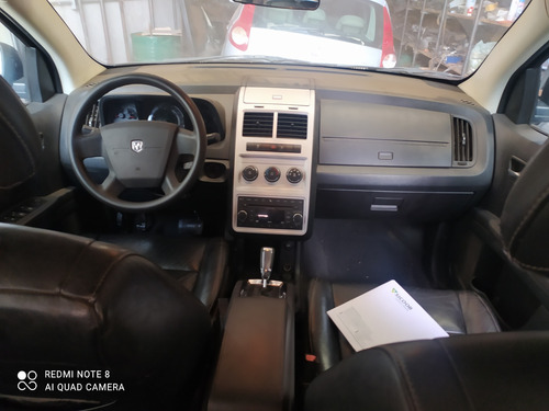 Imagem 8 de 10 de Dodge Journey 2010 2.7 Se 5p