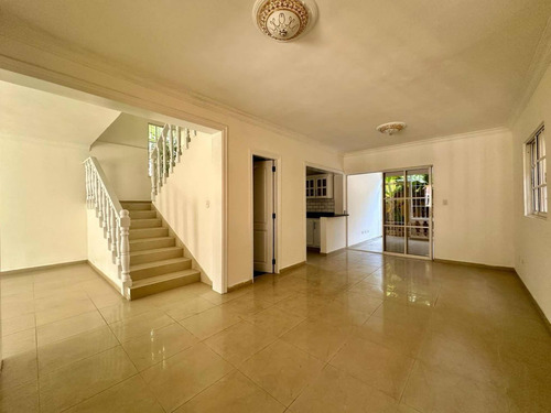 Vendo Casa 3 Habitaciones Cada Una Con Su Baño Mirador De Este