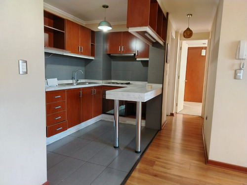 Cómodo Departamento En Torre Quattro