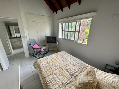 Casa De 4 Dorm. Muy Luminosa, Instalada Y Con Muebles