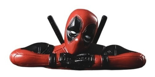 Figura Divertida De Deadpool Recargado En Sus Brazos