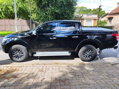 Mitsubishi L200 2.5 Cd 4wd High-power Di-d At5 Cuero 2016