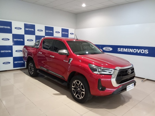 Toyota Hilux 2.8 D-4D TURBO DIESEL CD SRX 4X4 AUTOMÁTICO