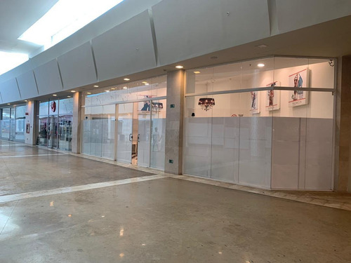 Imagen 4 de 11 de Local En Venta Centro Comercial Parque Costa Azul