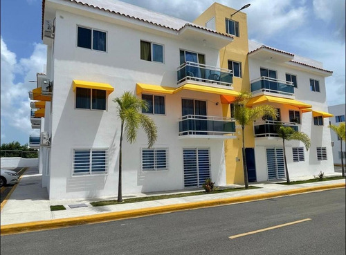 Vendo Hermoso Apartamento En El Ejecutivo Bávaro Punta Cana Cercano A Cocotal Golf Country Club Y La Playa Más Cercana Sería El Cortecito