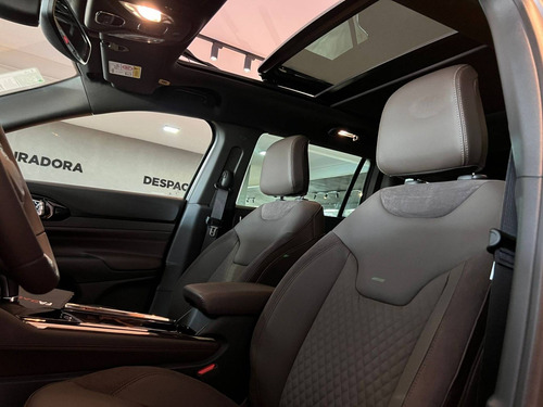 Imagem 10 de 15 de Jeep Commander 1.3 T270 Turbo Flex Overland At6