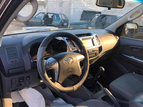 Toyota Hilux 3.0 Cd Srv Tdi 171cv 4x2 - B3 2015