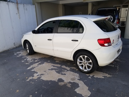 Imagen 4 de 8 de Volkswagen Gol Trend 1.6 Pack Iii 101cv I-motion 2010