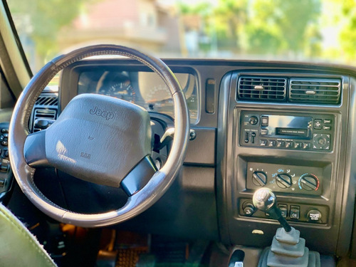 Jeep Cherokee Classic