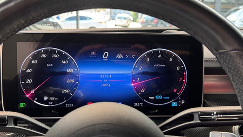 Mercedes-Benz Classe C 2.0 EQ BOOST HÍBRIDO AMG LINE 9G-TRONIC
