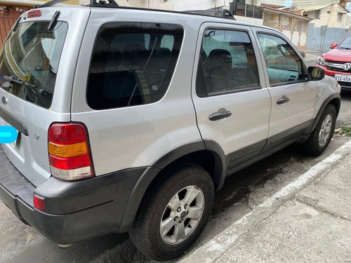 Imagen 6 de 13 de Ford Escape