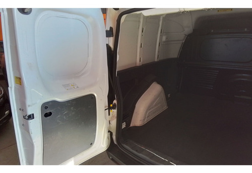 Fiat Fiorino 1.4 MPI FURGÃO ENDURANCE 8V FLEX 2P MANUAL