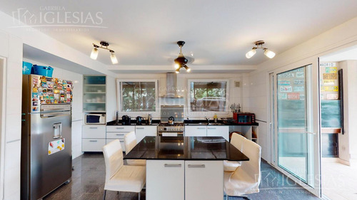 Tour 360º - Casa Al Lago Con Cuatro Dormitorios En Los Sauces