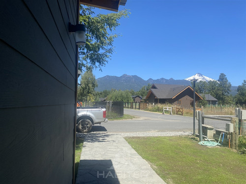 Casa En Venta De 4 Dorm. En Pucón