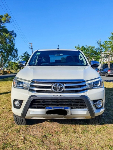 Imagen 2 de 5 de Toyota Hilux 2.8 Cd Srx 177cv 4x4 2016
