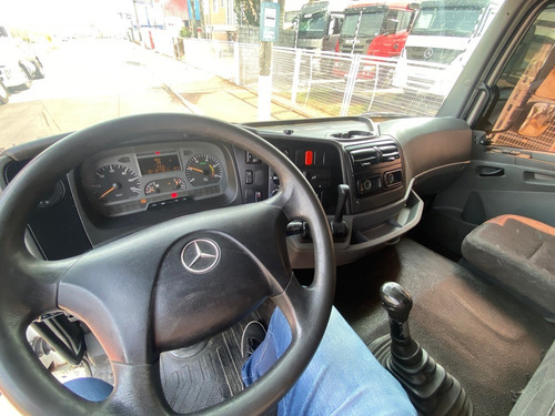 Imagem 4 de 11 de Mercedes Benz Axor 2544 6x2