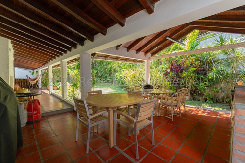 Hermosa Casa!! 24-17882