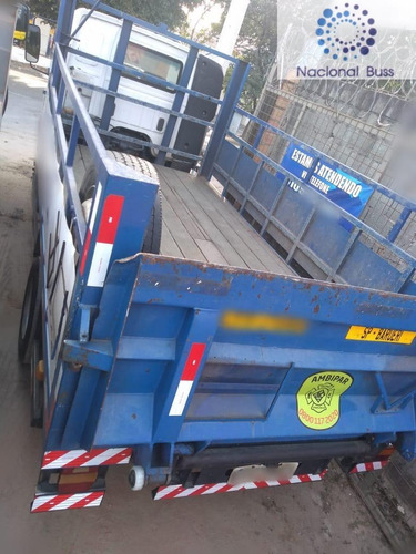 Imagem 1 de 4 de Carroceria Para Transporte De Gas Com Plataforma