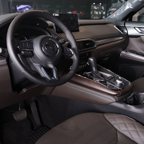 Imagen 8 de 13 de Mazda Cx9 Signature Rojo