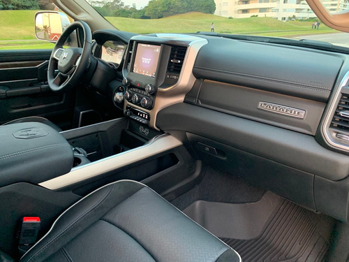 Ram 2500 Laramie 6.4 L 4x4