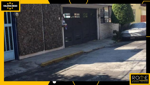 Vendo Casa En Playa Langosta, Colonia Militar Marte, Iztacalco. - Vd