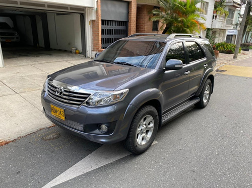 Toyota Fortuner 2.7l 4x4