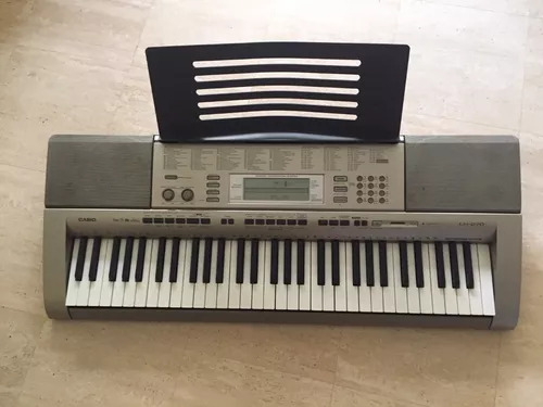 Piano Casio Lk270 Prácticamente Nuevo 