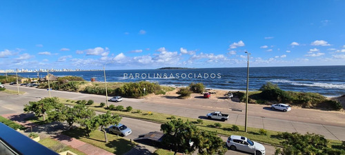 Imagen 4 de 25 de Punta Del Este Uruguay!!! Primicia Primera Linea Hacia El Mar!!