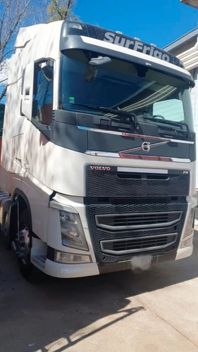 Imagen 13 de 15 de Volvo Fh440 4x2 Tractor Corto C/plato Nuevo Unica Mano 2016
