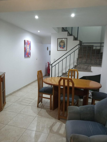 En Venta Triplex En Martin Coronado A 5 Cuadras De La Estacion. Ficha 9728