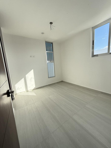 Casa En Venta Merida, En Privada, Con 562 Mt De Construccion