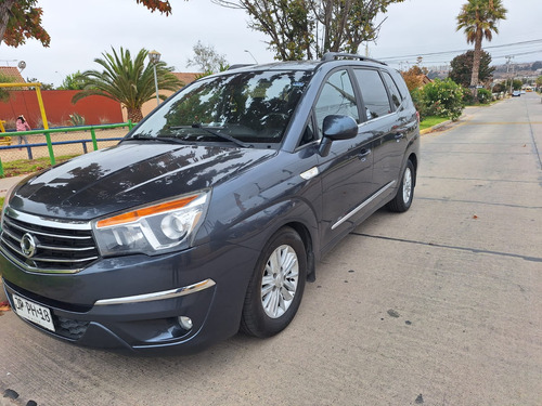 SsangYong Stavic Mt 4x2
