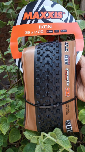 Imagen 3 de 6 de Llanta Maxxis Ikon Darkwall 29*2.20 T R / E X O/ 3c / 60tpi