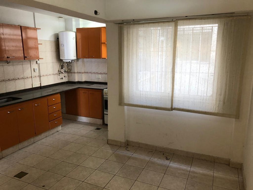 Imagen 6 de 12 de Venta En Palermo Soho Amplio 3 Amb Al Frente Con Balcon 7 Mo Piso Muy Luminoso Excelente Zona