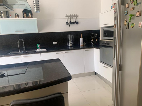 Imagen 4 de 24 de Hermoso Townhouse En La Isla De Margarita, Res. Villas Del Valle.
