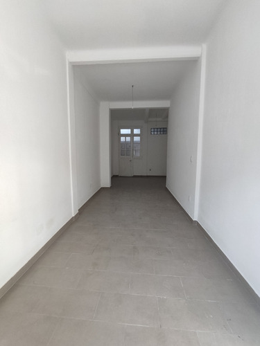 Ágora Alquila Precioso Y Versátil Local En Hermoso Edificio Art Decó - Esquina Gastronómica Próx. Colegio Alemán Y Disco